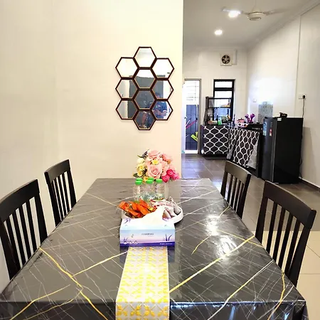 Aa Homestay Bandar Mahkota Banting Banting  Exterior photo