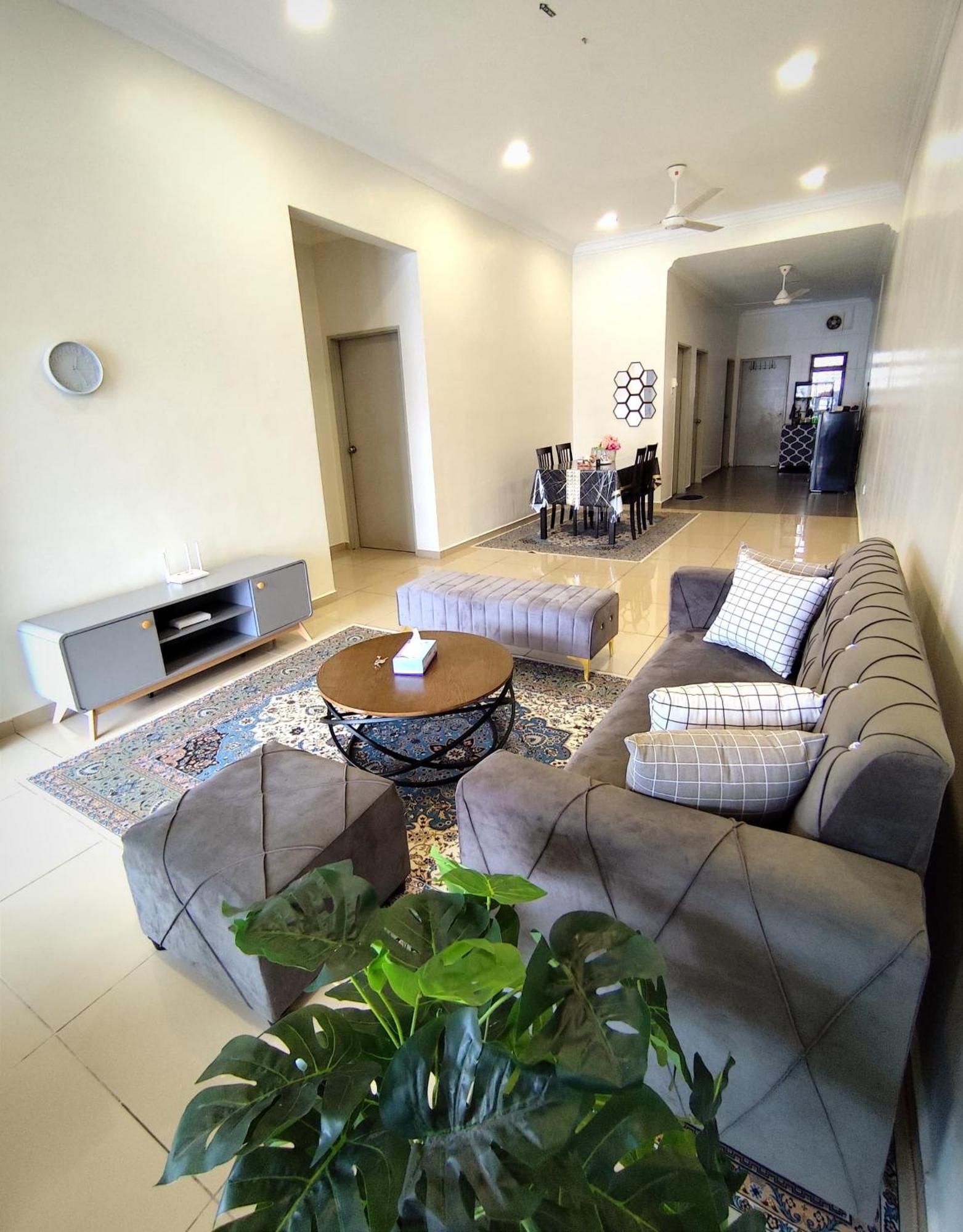 Aa Bandar Mahkota Banting Holiday home